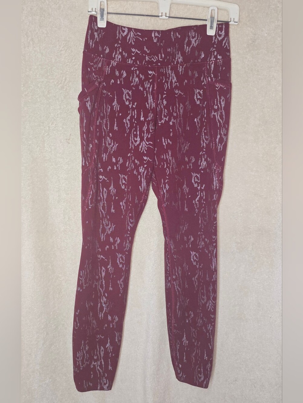 Avia Womens Leggings Burgundy/Silver Size M(8-10)